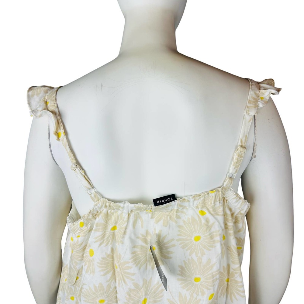 New Torrid Womans Sz 5 5X Plus Ruffle Button Front Tank Daisy Floral NWT - Picture 8 of 8